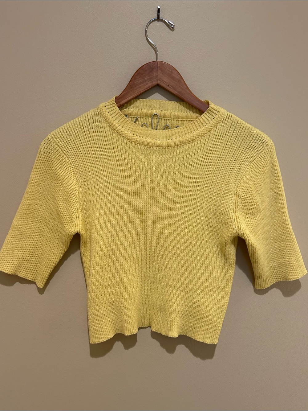 Arthur Apparel Yellow Ribbed Cropped Short Sleeve Knit Sweater Size 8